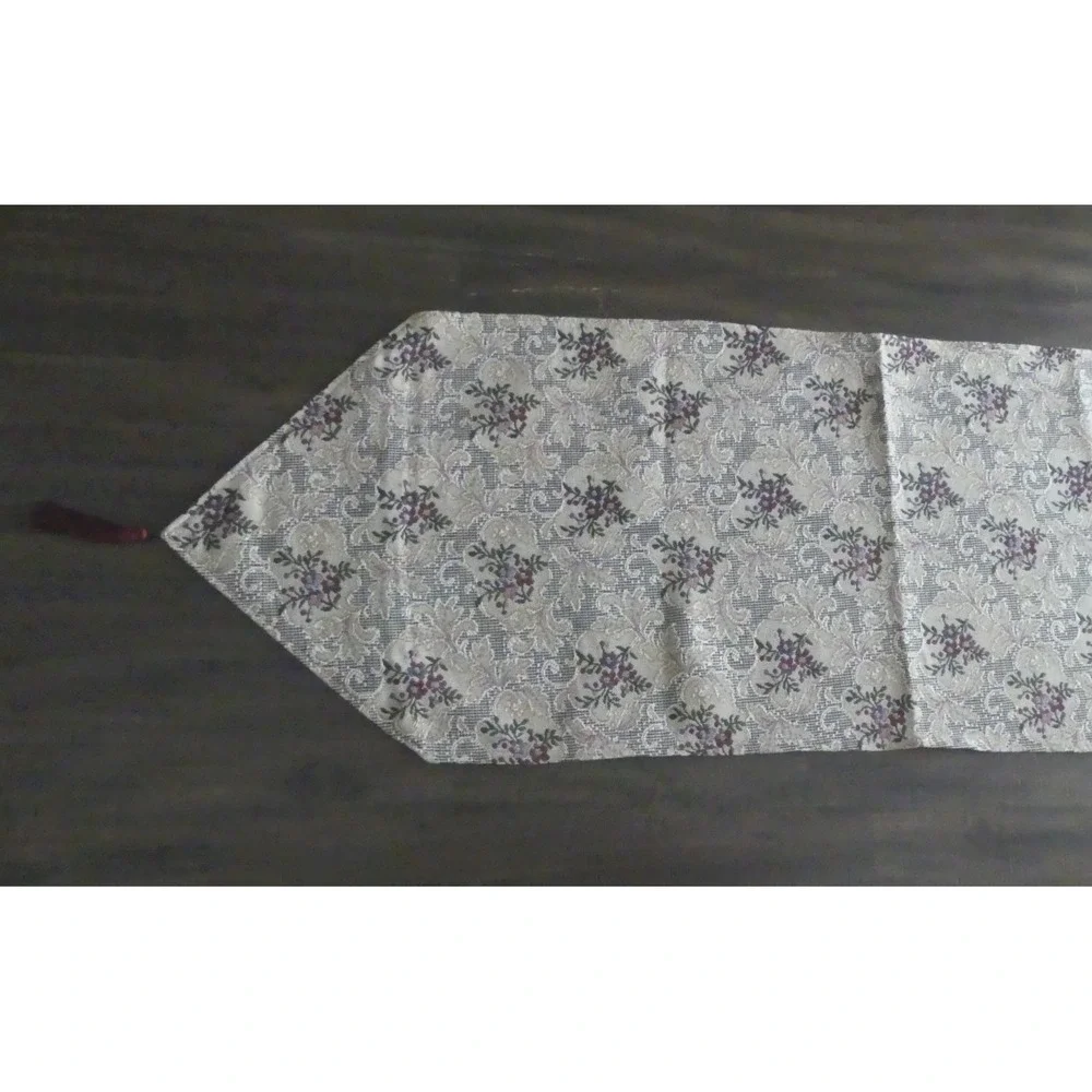 Vtg Victorian‎ Style Woven Tapestry Floral Table Runner Removeable Tassels 18x68